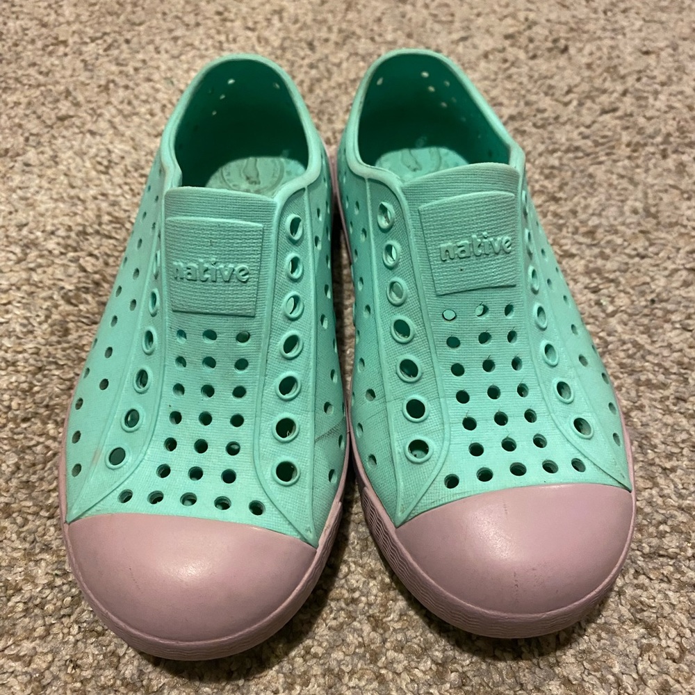 Kids Teal Native Shoes size 10